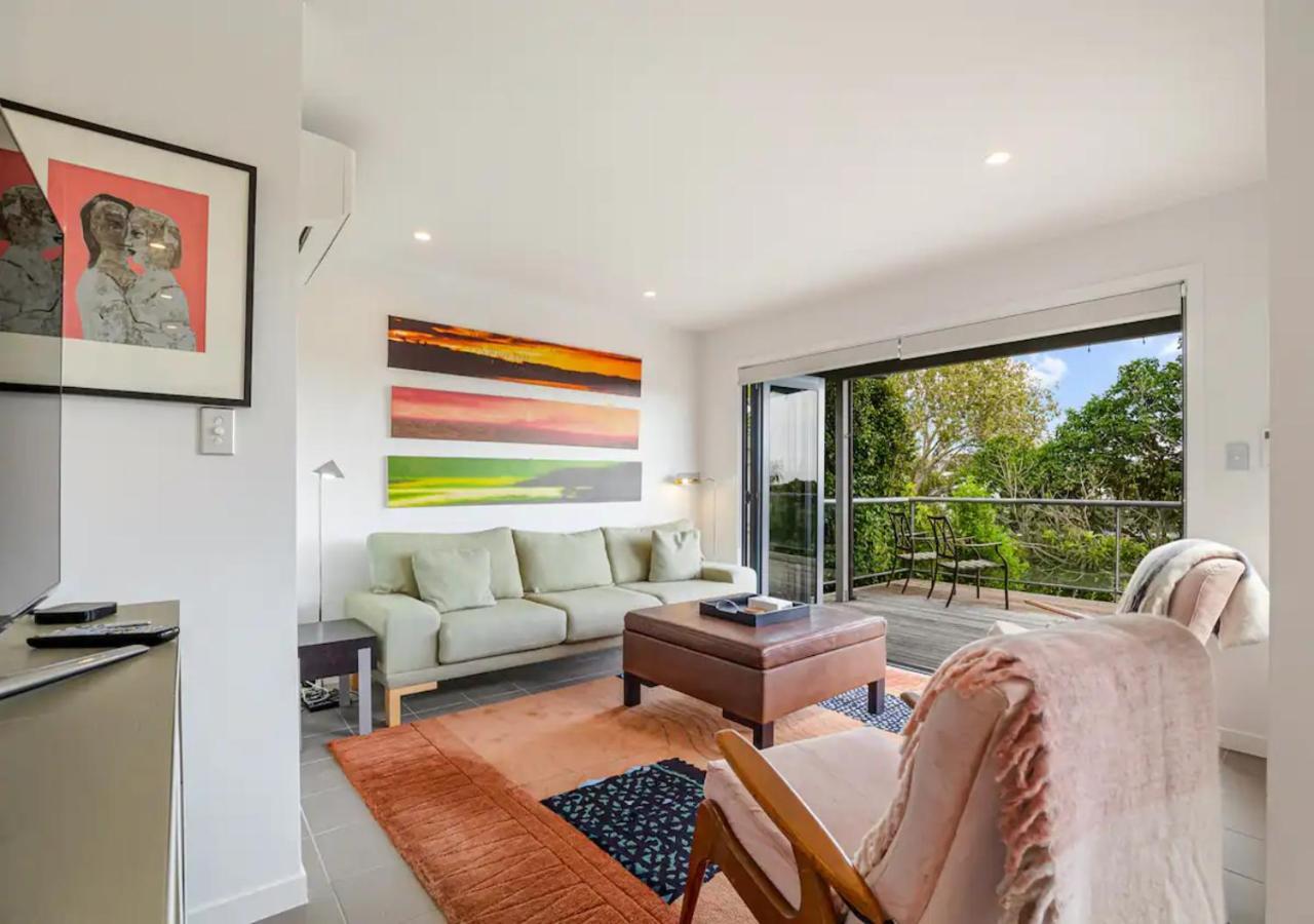 Stylish And Serene Living In Kohimarama Auckland Exterior photo
